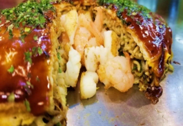 ③デラックス（Deluxe）