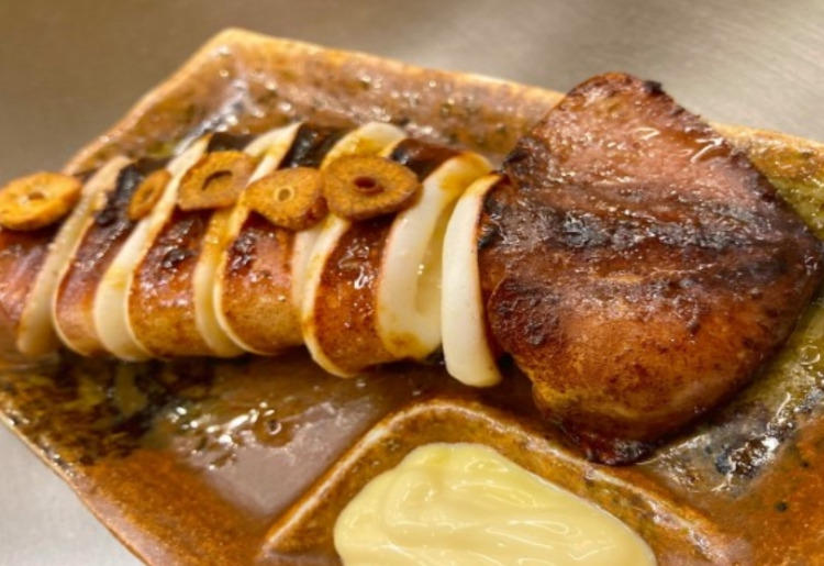 イカ姿焼き（Grilled squid）